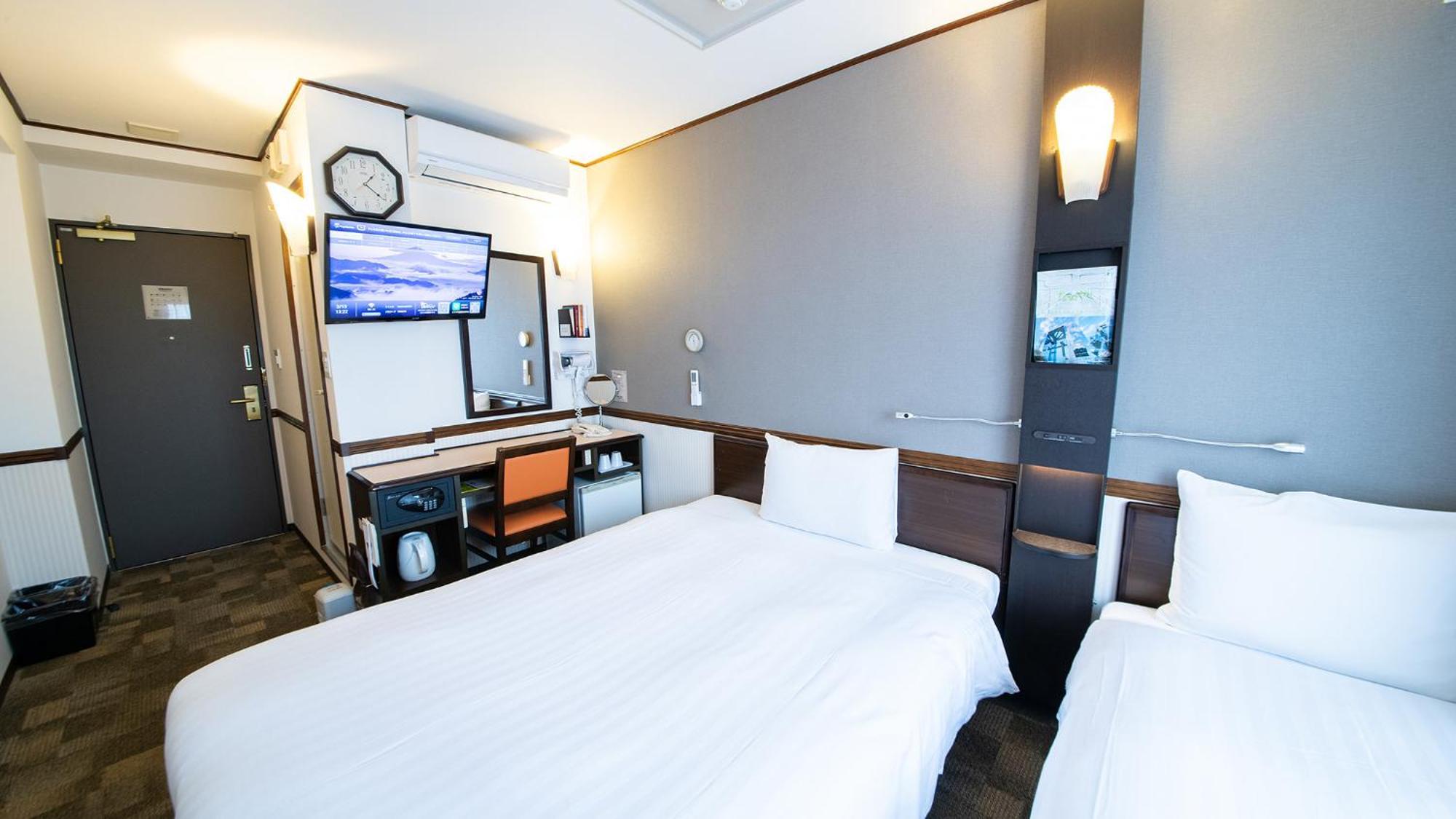 Toyoko Inn Hikone Eki Higashi Guchi Esterno foto