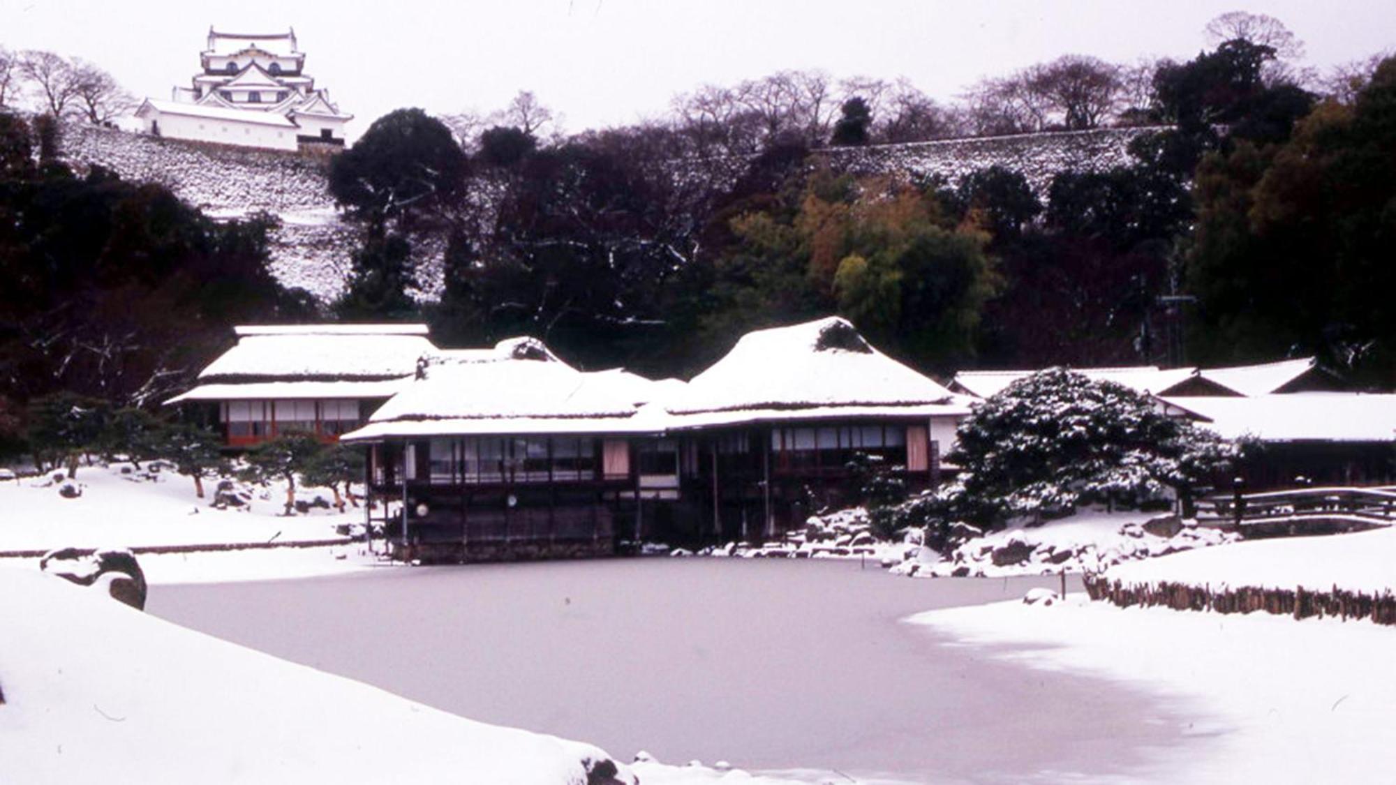 Toyoko Inn Hikone Eki Higashi Guchi Esterno foto